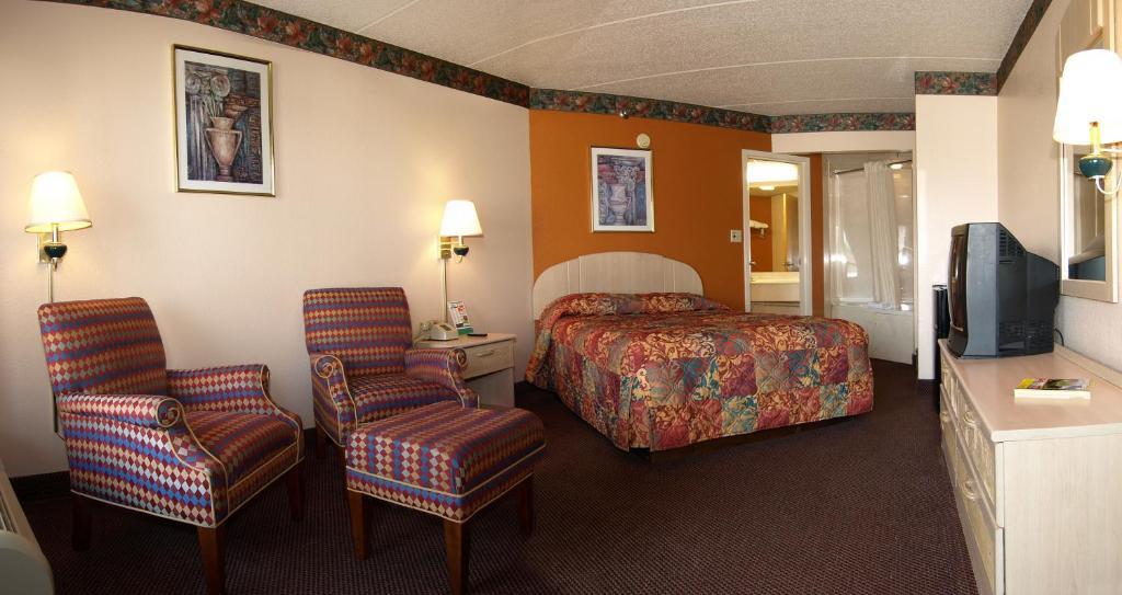 Royal Inn Pigeon Forge Room photo