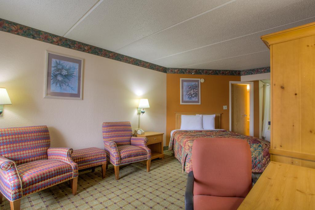 Royal Inn Pigeon Forge Room photo